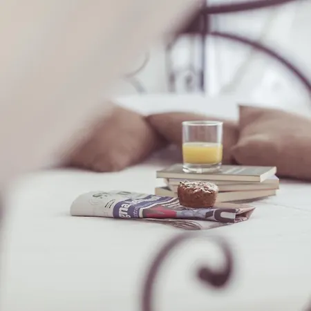 Piccolo מלון פולוניקה